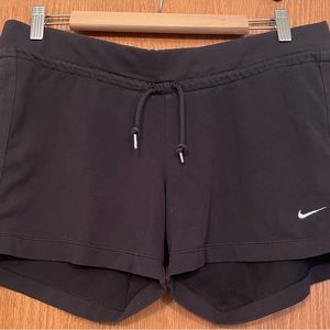 Nike Athletic Shorts w/tie waist